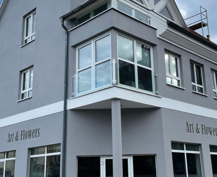 Bild-3-Fassade-Malerbetrieb-Stralsund-.jpg